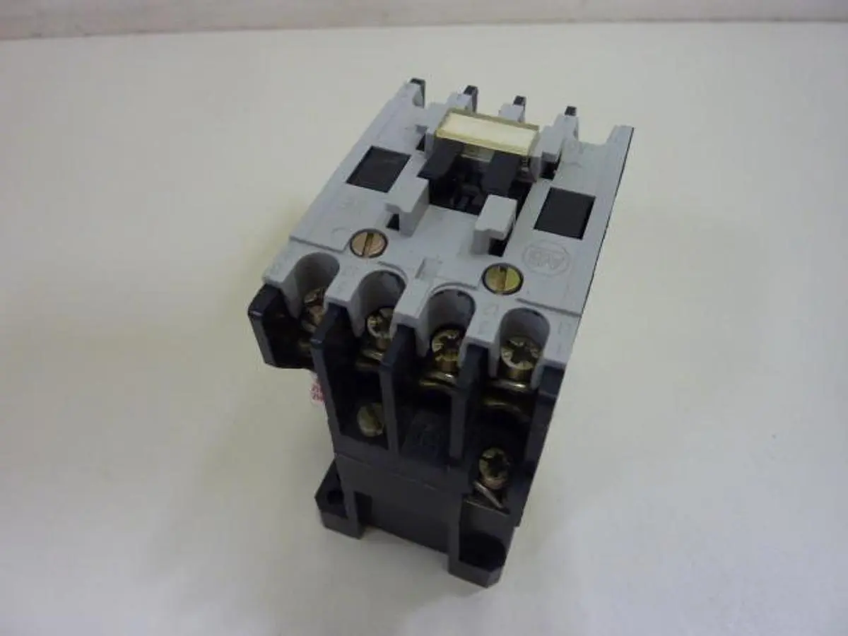 USED ALLEN BRADLEY 100-A09ND3 SER B