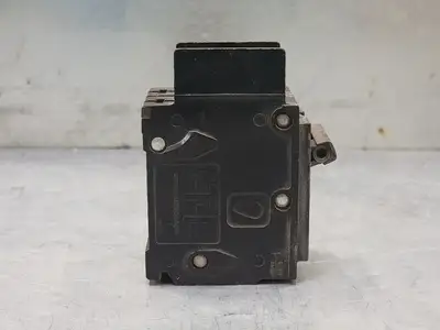 20 Amp, 2 Pole, 240 volts Circuit Breaker
