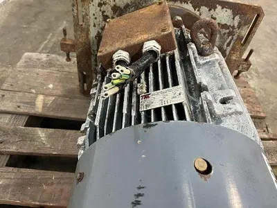 USED TM MOTORI LS180
