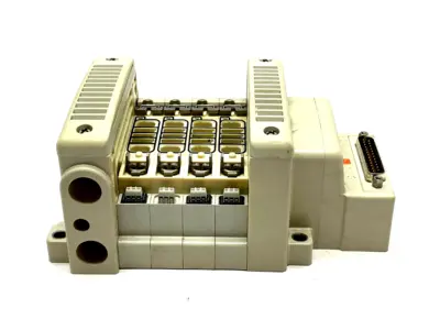 VV5QC21-04N7FD0-S | SMC  Base Plug-In Manifold - Used