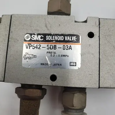Used SMC SMC SOLENOID VALVE VP542-5DB-03A Solenoid Valves | ND Industrial Surplus #1218383