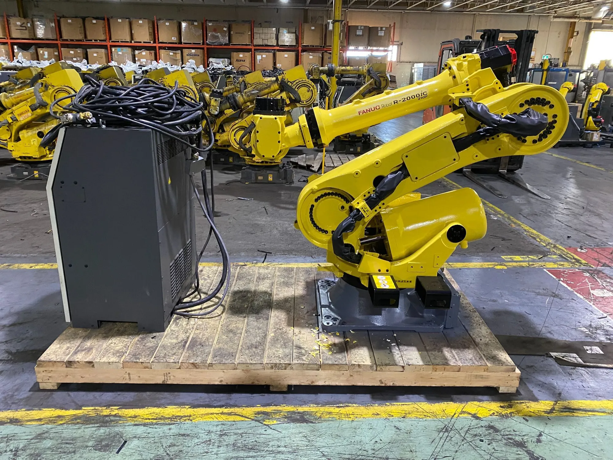 USED FANUC R-2000iC/210F + R-30iB