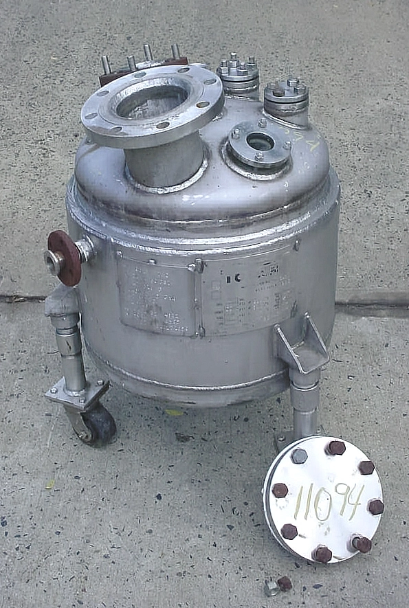 USED TOLAN 20 GALLON REATOR 20 GALLON