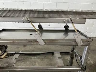 9' Shaker Conveyor