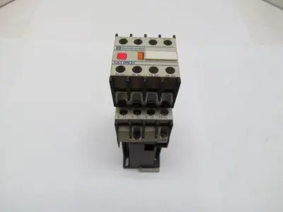 Telemecanique LP1D0901BDREQ3526G22 Contactor Relay 24 VDC Coil