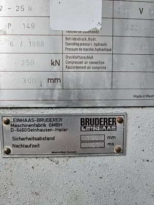 USED 1988 BRUDERER DWP R07 25N