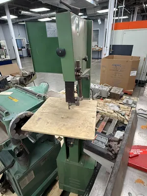 2000 GENERAL INTERNATIONAL 90-100M1 Vertical Band Saws | ListingHippo (5)
