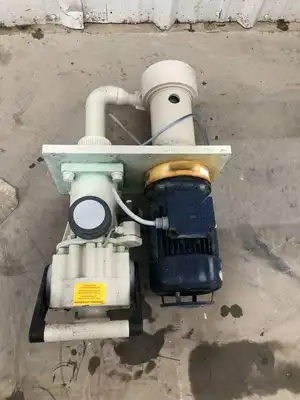 AV Stubbe ETLB 25-125 0.9kW PP Sealless Immersion Pump w/ 3460RPM 3PH 3.5m/h