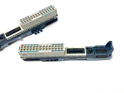 Used SIEMENS SIMATIC ET 200SP BASE UNIT BU15-P16+A10+2D, BU PLC Chassis | Maverick Industrial Sales #1110825