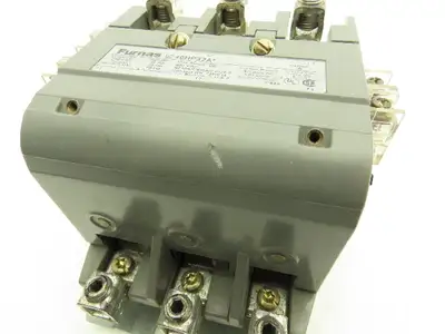 Furnas 40HP32A* AC Contactor Motor Starter 50Hp 600VAC 3Ph 120V Coil