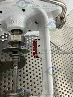 USED FISHER BAUMANN 84161SA SANITARY CONTROL VALVE CV17 W/ FISHER VALVE POSITIONER