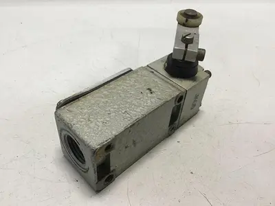 USED TELEMECANIQUE C2JK05