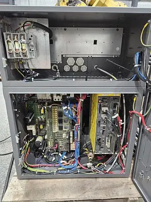 USED 2013 FANUC ARCMATE 120IC