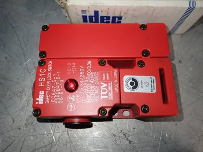 NEW IDEC HS1C
