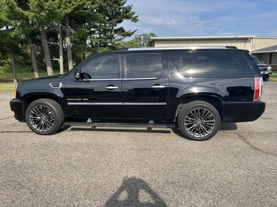 USED 2014 CADILLAC ESCALADE