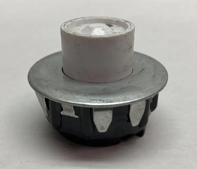 Used LEVITON A-8-DD-013-001 Lighting Ohio US | Surplus Asset Holdings #1245750