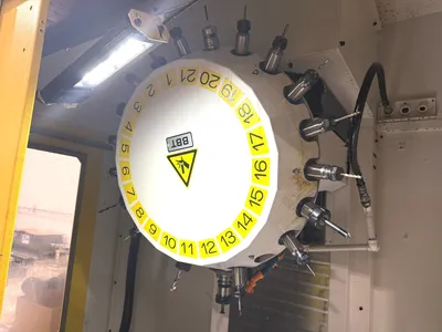 2021 FANUC ROBODRILL ALPHA D21LIB5 ADV Vertical Machining Centers CNC | CNC EXCHANGE (4)