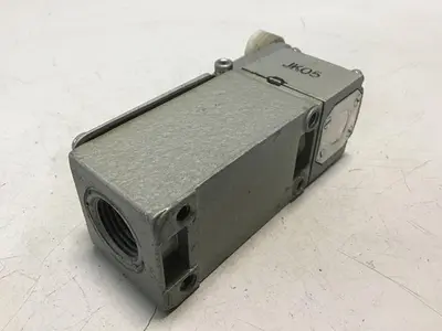 USED TELEMECANIQUE C2JK05