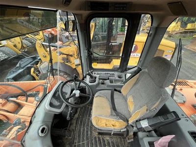 Used 2009 DOOSAN DL250 Wheel Loaders | Abele Tractor #1342918