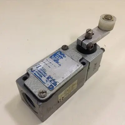 USED TELEMECANIQUE C2JK05