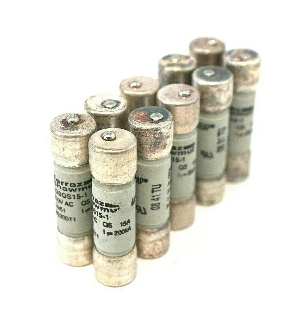 10 USED FERRAZ SHAWMUT A30QS15-1 FUSES A30QS151