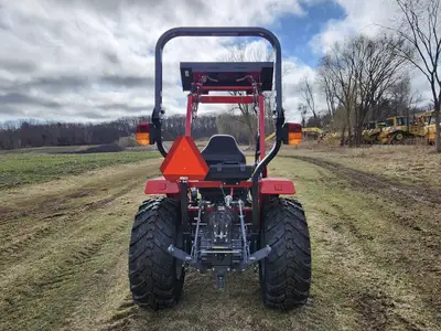 New | in-Stock 2025 MASSEY FERGUSON 1E.35 Tractor Loaders New York US | Abele Tractor #1343025
