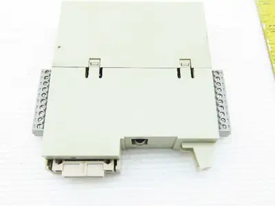 Siemens 6FC5111-0CA02-0AA0 16 PT Compact output Module Lot of 2