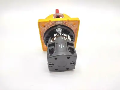 Used EATON CONTROL CIRCUIT SWITCH, STOP FUNCTION Relays & Switches | Maverick Industrial Sales #1108150