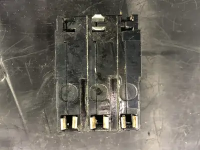 Used SQUARE D QO315 Switchgears British Columbia CA | Lenmark #243588