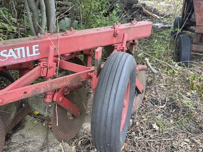 Used _UNKNOWN_ _UNKNOWN_ Moldboard Plows Michigan US | Miedema Asset Management Group #1443332