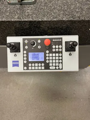 2004 ZEISS SPECTRUM 7.7.6 Coordinate Measuring Machines | Machnet (3)