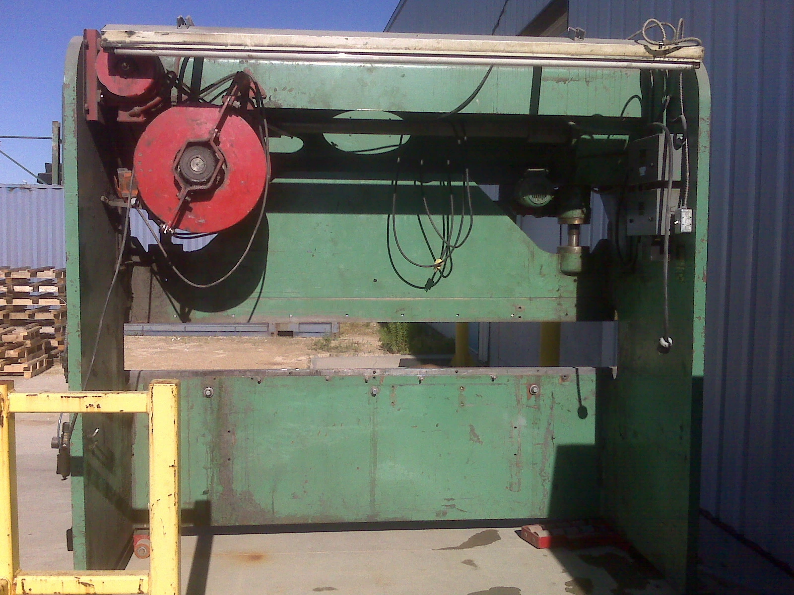 USED 1969 BROWN & BOGGS MODEL 910 90 TON HYD. PRESS