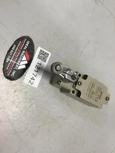 Used YAMATAKE LJA10-11A21N-003 Relays & Switches Michigan US | Ideal Machinery #593401
