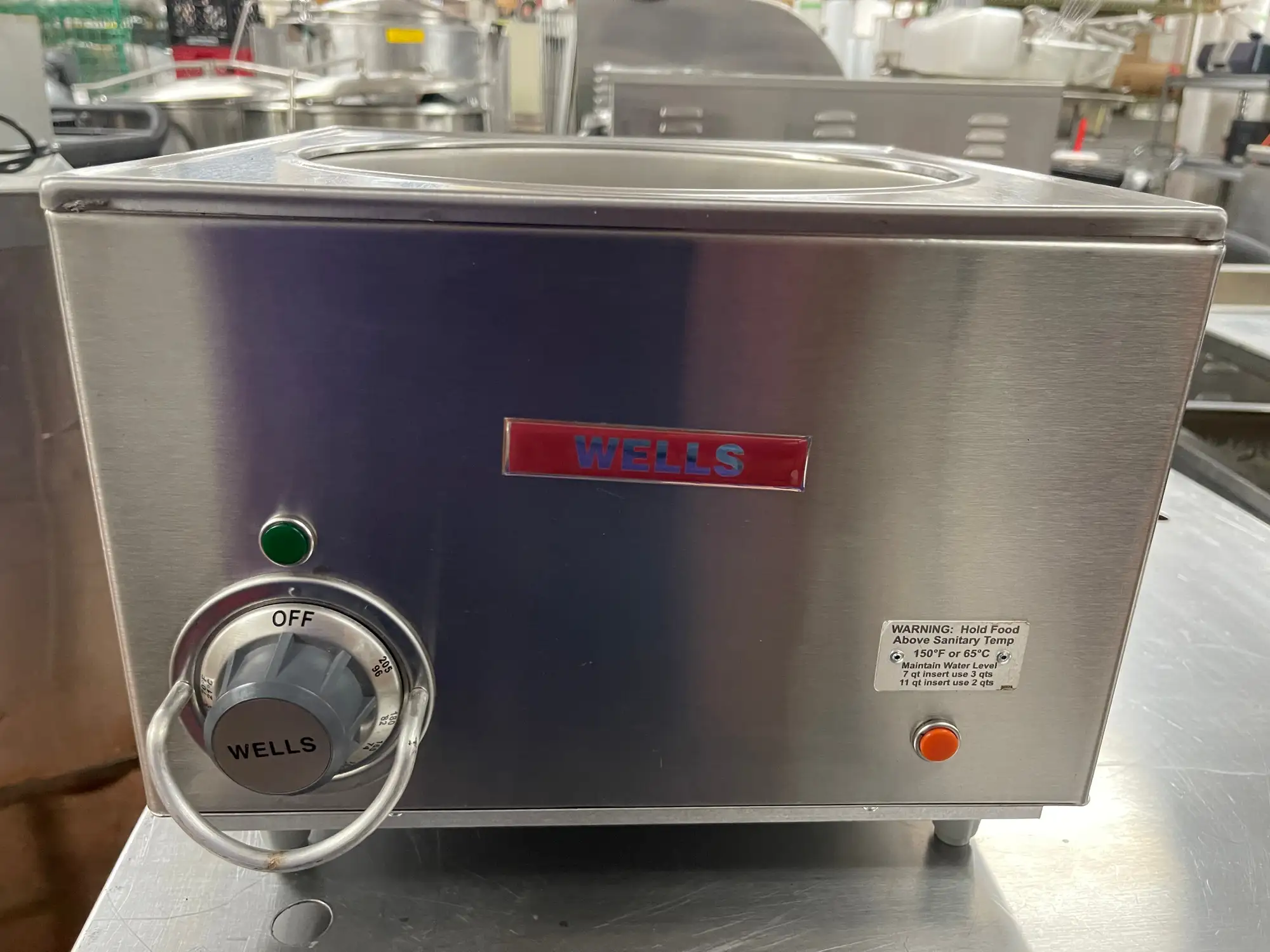 Used Wells Used Wells HW-10 Countertop Food Warmer Cook n Hold, Round, 11 Qt 220V Countertop Display Warmers Illinois US | Falcon Restaurant Supply #1375813