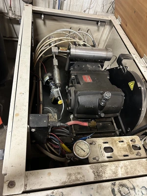 2014 OMAX 80X Waterjet Cutters | Tight Tolerance Machinery (6)