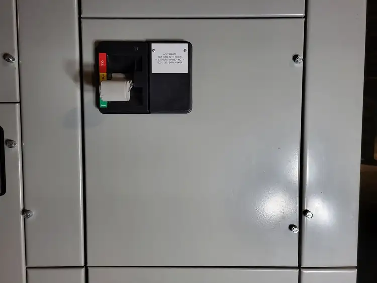 Used EATON HFD3100 Switchgears British Columbia CA | Lenmark #240146