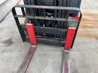 Used RAYMOND 445C40TT 3-Wheel Sit down Electric Counterbalance Forklifts Illinois US | Somerset Equipment Sales #1546169
