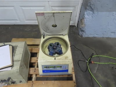 USED Fisher ACCUSPIN 400