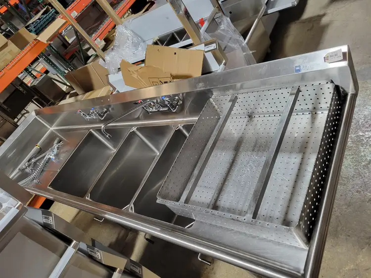 Used _UNKNOWN_ _UNKNOWN_ Sinks | City Food Equipment #537005