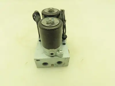 Honeywell Skinner MBD009 Solenoid Valve 4-Way Assembly NO 24VDC 150 PSI MBD005