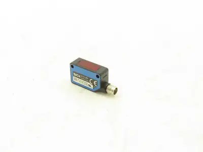 Sick WL100-2P3439 Photoelectric Proximity Sensor 0.01m-7.2m Sensing Range