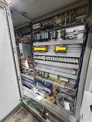2010 ARKU FEED/STRAIGHTEN "ZIGZAG" COIL LINE