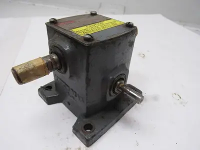 Boston Gear 309A-20-H Right Angle Double Shaft Speed Reducer Gear Box 20:1 Ratio