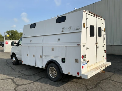 Used 2009 FORD CUTAWAY Cab Chassis trucks Michigan US | Miedema Asset Management Group #1341091