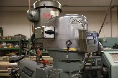 1985 BRIDGEPORT Series I 2HP Manual Milling | MD Equipment Services LLC (9)