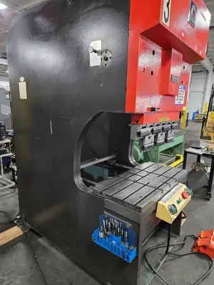 Used 1986 AMADA SPH-60 Press Brakes Kentucky US | Aucto #686503