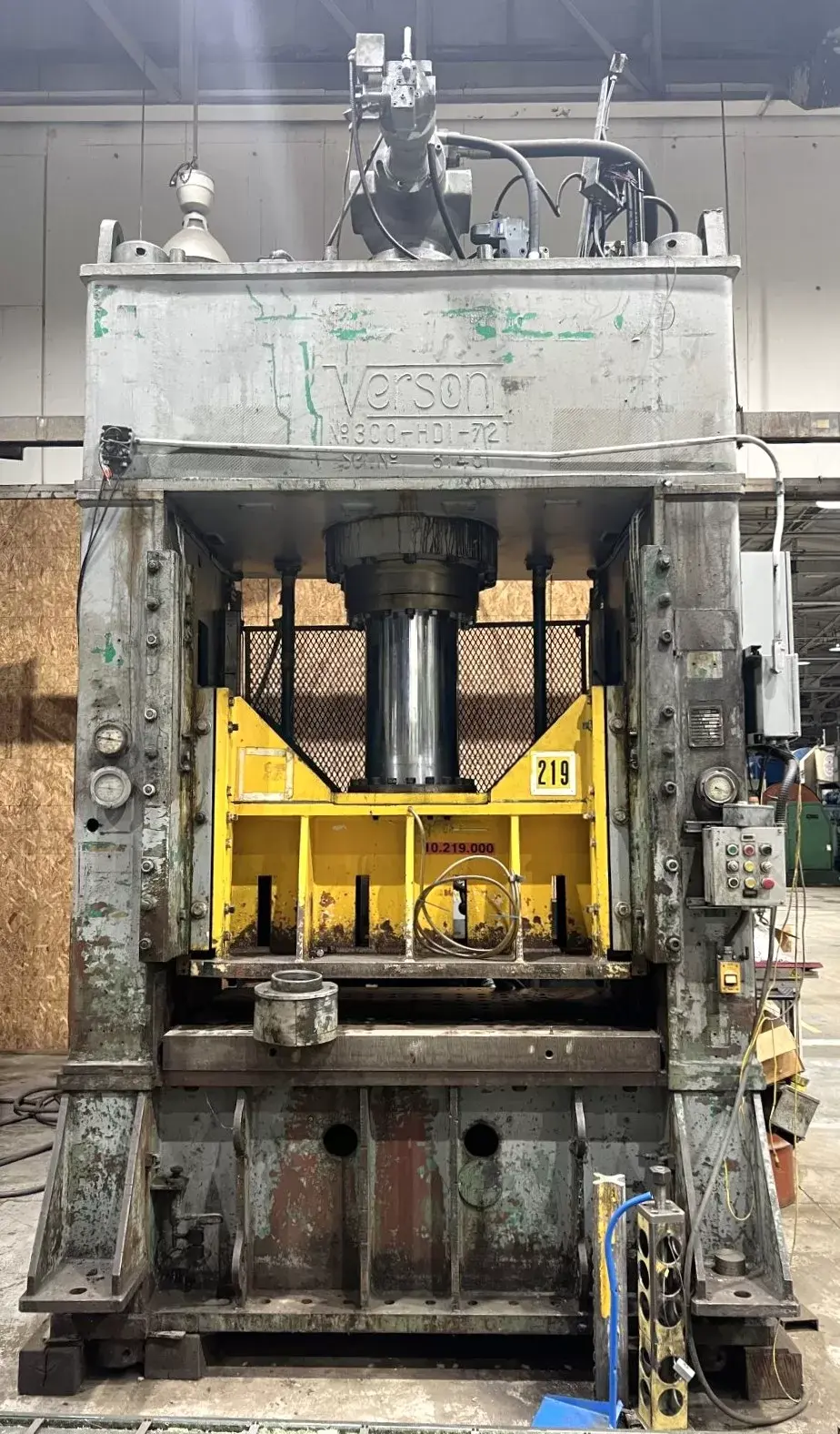 Used VERSON VERSON 300-HDI-72T PRESS Hydraulic Presses Michigan US | Alma Machinery #899823