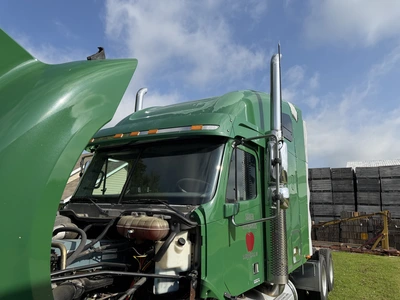 Used 2006 FREIGHTLINER COLUMBIA TANDEM AXLE SEMI TRUCK Conventional trucks Michigan US | Miedema Asset Management Group #1287701
