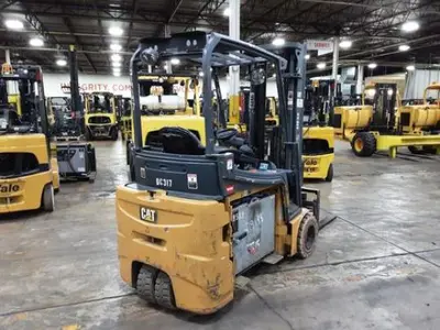 USED 2019 CATERPILLAR 2ET4000
