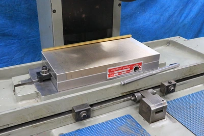 USED 1984 MITSUI MSG-200MH, 1984, 1-AXIS DRO, ROLLER BEARING TABLE
